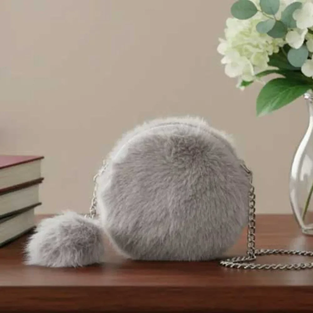Ladies Grey Fuzzy Purse